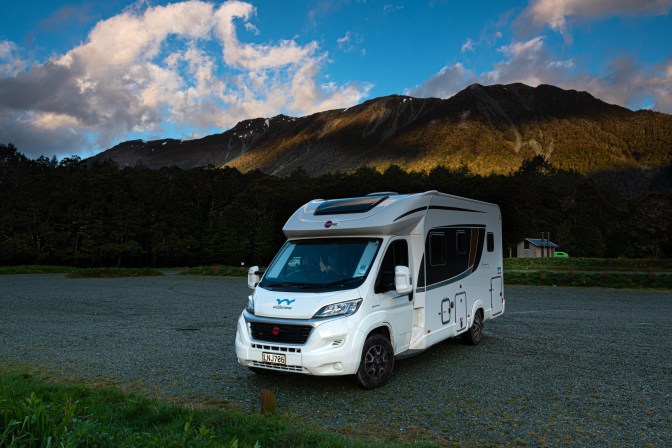 14F94F81-FD25-40F9-BA06-EA8E7E789E8D