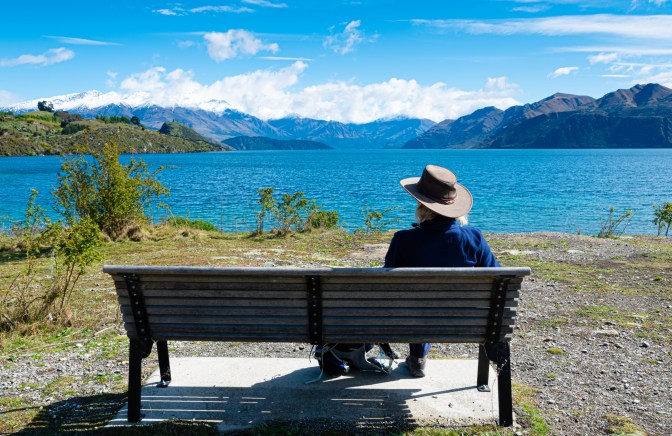 32C3BF20-E1C9-4D8E-B3A1-EE9B2CF8C658