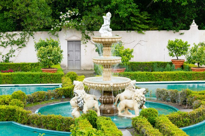 6B096A1A-0C37-436D-9D91-CAA8F2AD8A5B