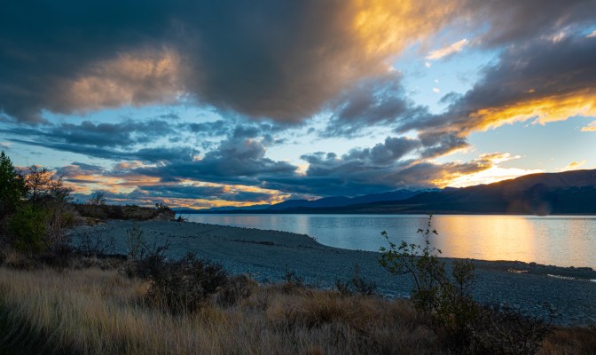 EDE9B7A7-0C84-4DB4-9141-3B8CE8A10C2D