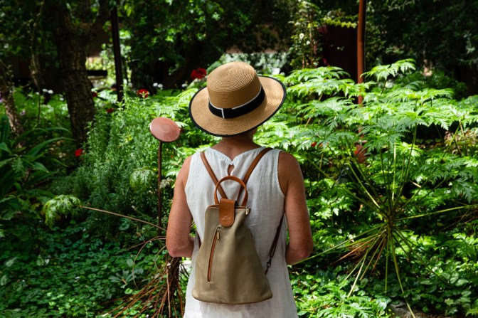 41453074-E2EA-47BE-AECC-B087A9F808B4