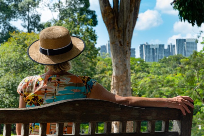 7068C0A1-CA60-475E-9E11-554EFAA38975